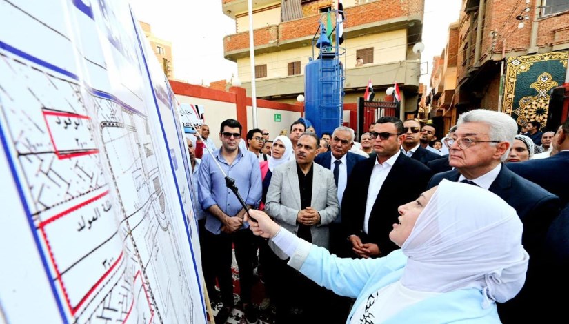 وزير الإسكان ومحافظ الشرقية يفتتحان محطة صرف صحي "خليل العزازي" وزير الإسكان ومحافظ الشرقية يفتتحان محطة صرف صحي "خليل العزازي"