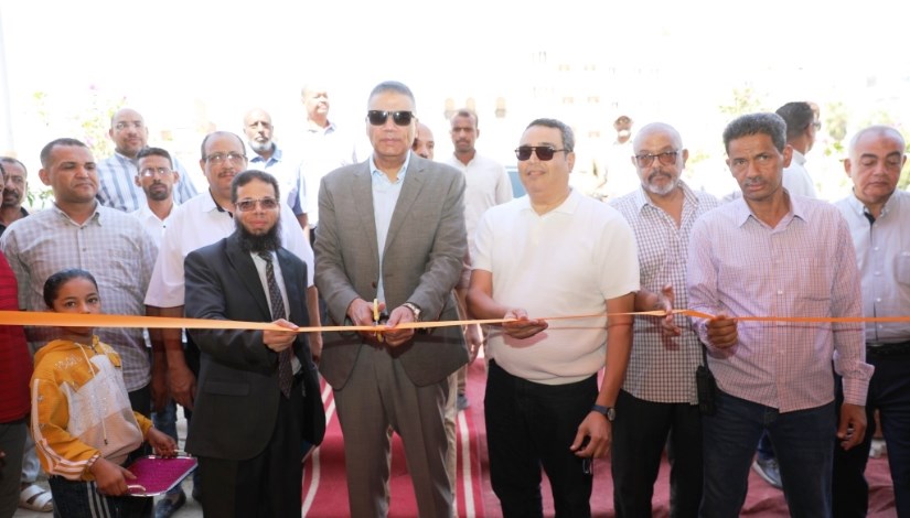 جانب من الافتتاح جانب من الافتتاح