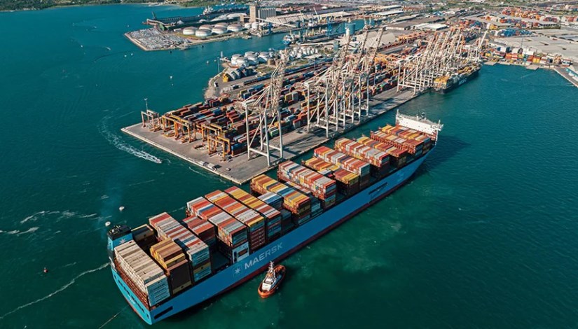 الخطوط الملاحية الكبري عبر قناة السويس - أرشيفية الخطوط الملاحية الكبري عبر قناة السويس - أرشيفية