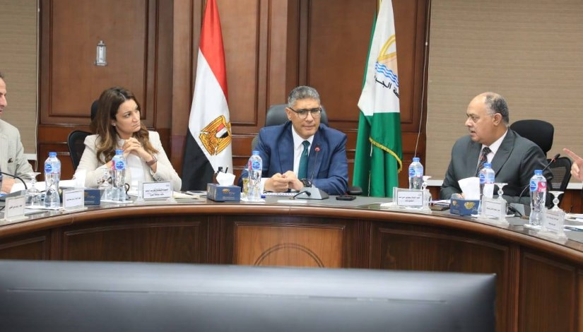 جانب من اللقاء جانب من اللقاء