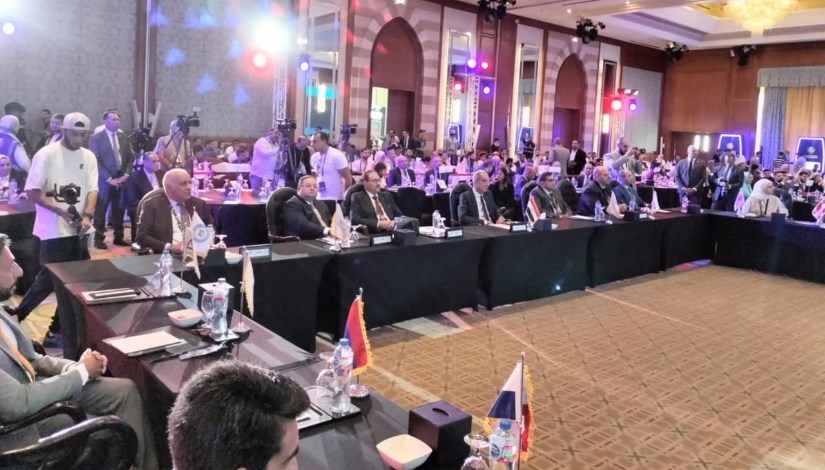 جانب من المؤتمر جانب من المؤتمر