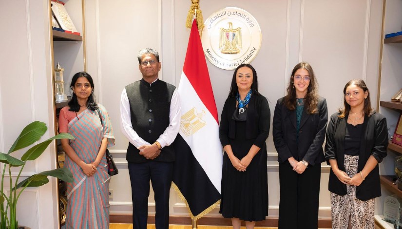 جانب من لقاء وزيرة التضامن وسفير الهند