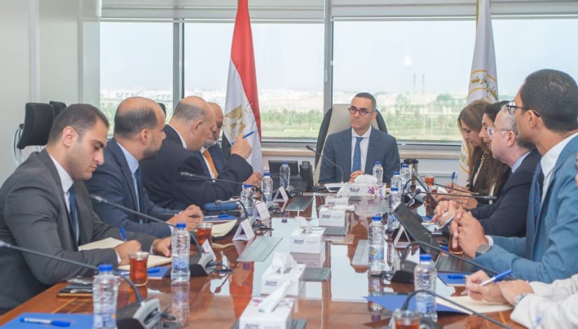 جانب من الاجتماع جانب من الاجتماع