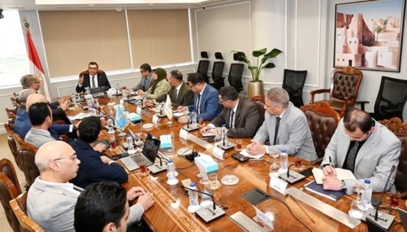 وزير الإسكان وزير الإسكان