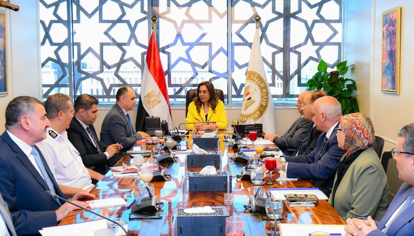 جانب من الاجتماع جانب من الاجتماع