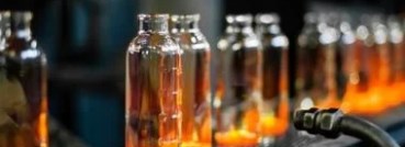 صناعة الزجاج 