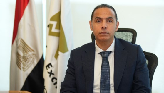 الدكتور إسلام عزام رئيس البورصة المصرية 