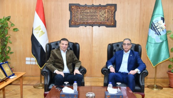  الدكتور أحمد الأنصاري، محافظ الفيوم،  مع علاء فاروق، وزير الزراعة واستصلاح الأراضي