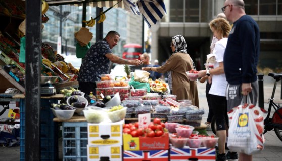 شراء السلع الغذائية