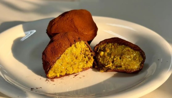 كعكة دبي المطاطية