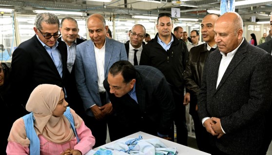 مصنع الجيزة للملابس الجاهزة