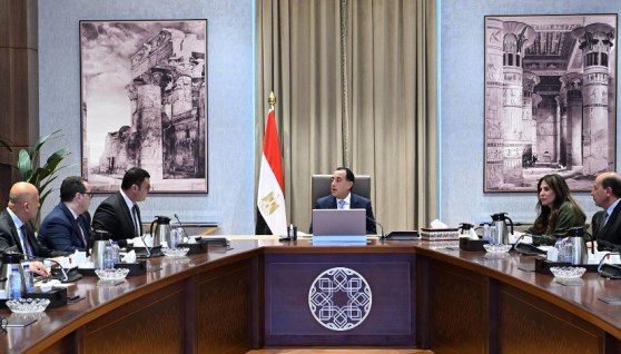 جانب من متابعة الموقف التنفيذي للأعمال المتبقية بمشروع «حدائق الفسطاط»