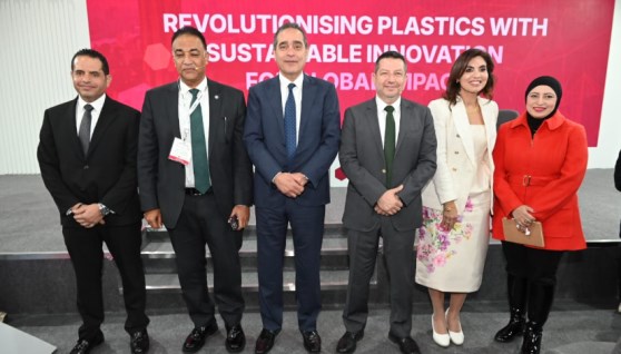 جانب من النسخة العشرين من معرض «بلاستيكس»