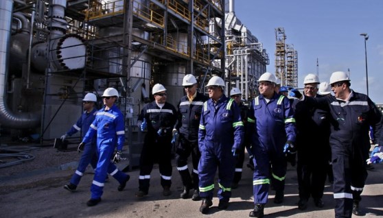 جانب من زيارة مصفاة الإسكندرية للبترول