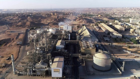 مشروع مجمع التكسير الهيدروجيني للمازوت