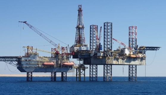 حفار بترولي- أرشيفية