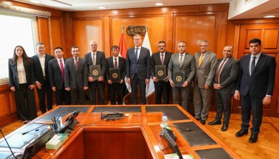 جانب من التوقيع على مذكرة التفاهم بين مصر والصين