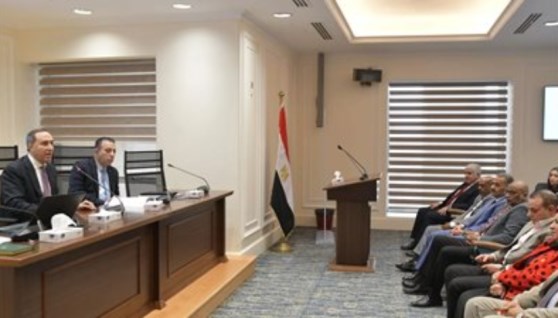 داوود ينتقد مناداة طارق الملا بـ«معالي الوزير» خلال مناقشة قانون الكهرباء 