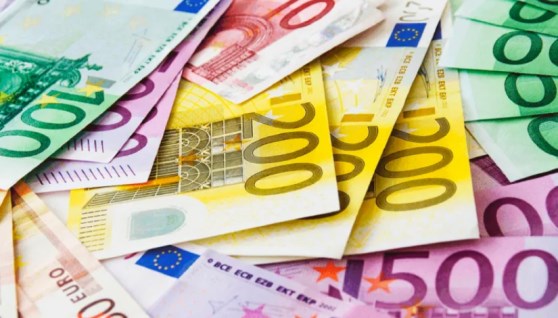 سعر اليورو الوم 