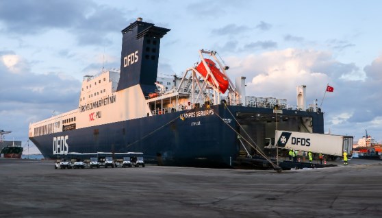 ميناء دمياط