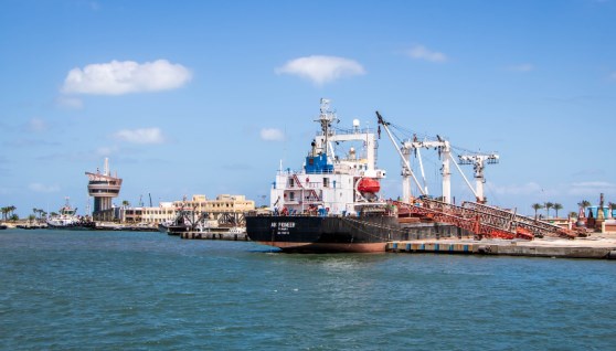  ميناء دمياط