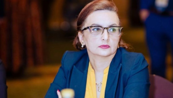 نشوى البحراوي، المختصة في النقل البحري