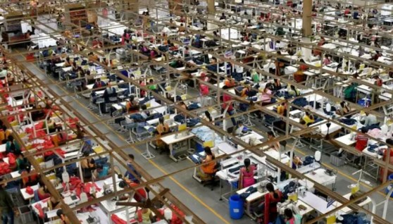 صناعة النسيج والملابس