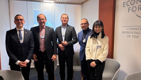 جانب من اللقاء