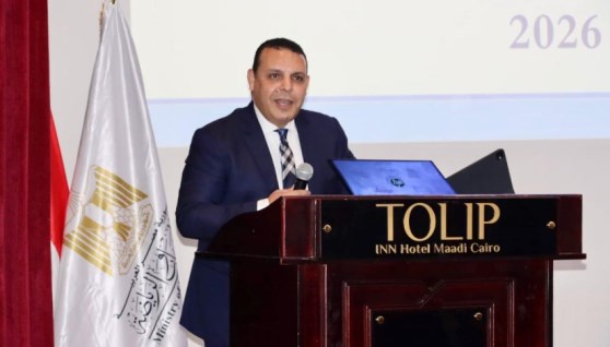 الوزير المفوض التجاري، الدكتور عبد العزيز الشريف