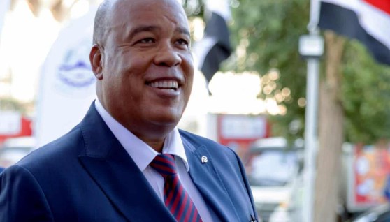 أيمن العشري رئيس غرفة القاهرة