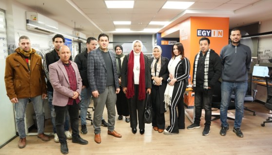  المهندسة رحاب جمال في زيارة لموقع إيجي إن