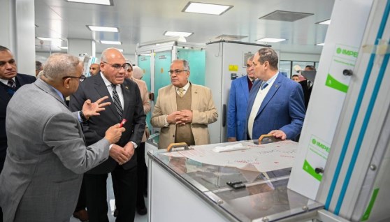 مصنع السرنجات 