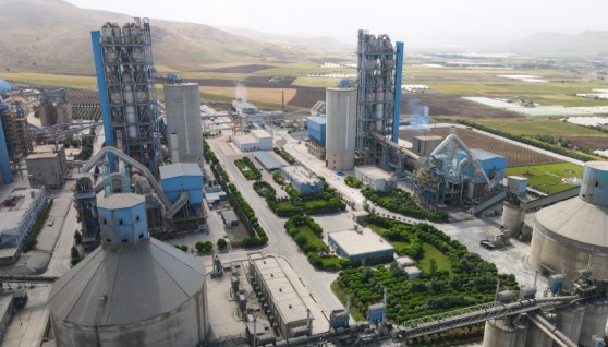 مصانع - صورة أرشيفية 