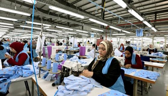 مصانع الجيزة للملابس الجاهزة 