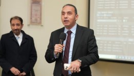 الدكتور إسلام عزام رئيس مجلس إدارة البورصة المصرية 