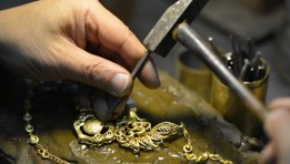  صناعة الذهب