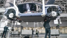 السيارات المجمعة محليًا