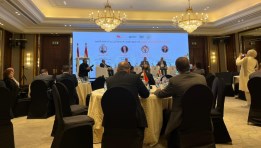 جانب من الجلسة النقاشية