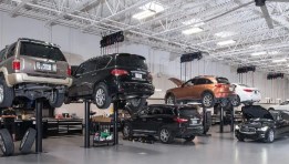 مركز صيانة سيارات