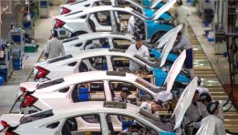 صناعة السيارات العالمية