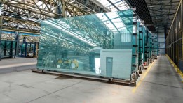 زجاج الأبواب والنوافذ