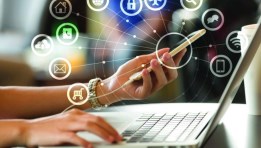 قطاع الاتصالات وتكنولوجيا المعلومات