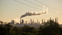 آلية تعديل حدود الكربون الأوروبية