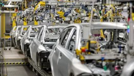  قطاع صناعة السيارات