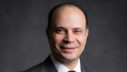 دكتور تامر مؤمن مصرفي ومحلل اقتصادي