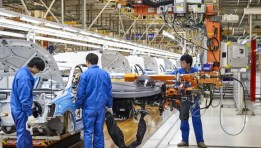 مصانع - أرشيفية 