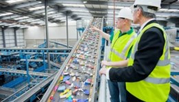 صناعة البلاستيك