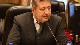 النائب طارق شكري