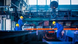 المصانع الأمريكية