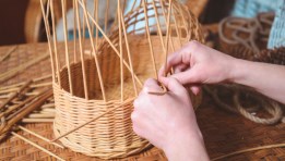 الحرف اليدوية لربات المنازل